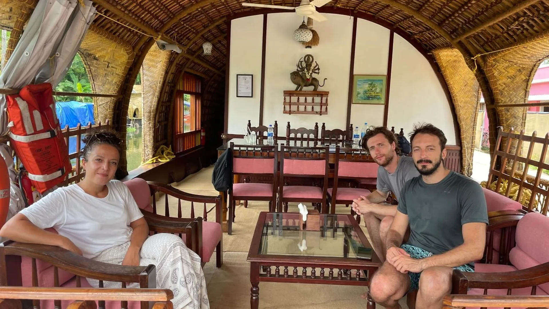 Thara'S Houseboat Hotel Alappuzha