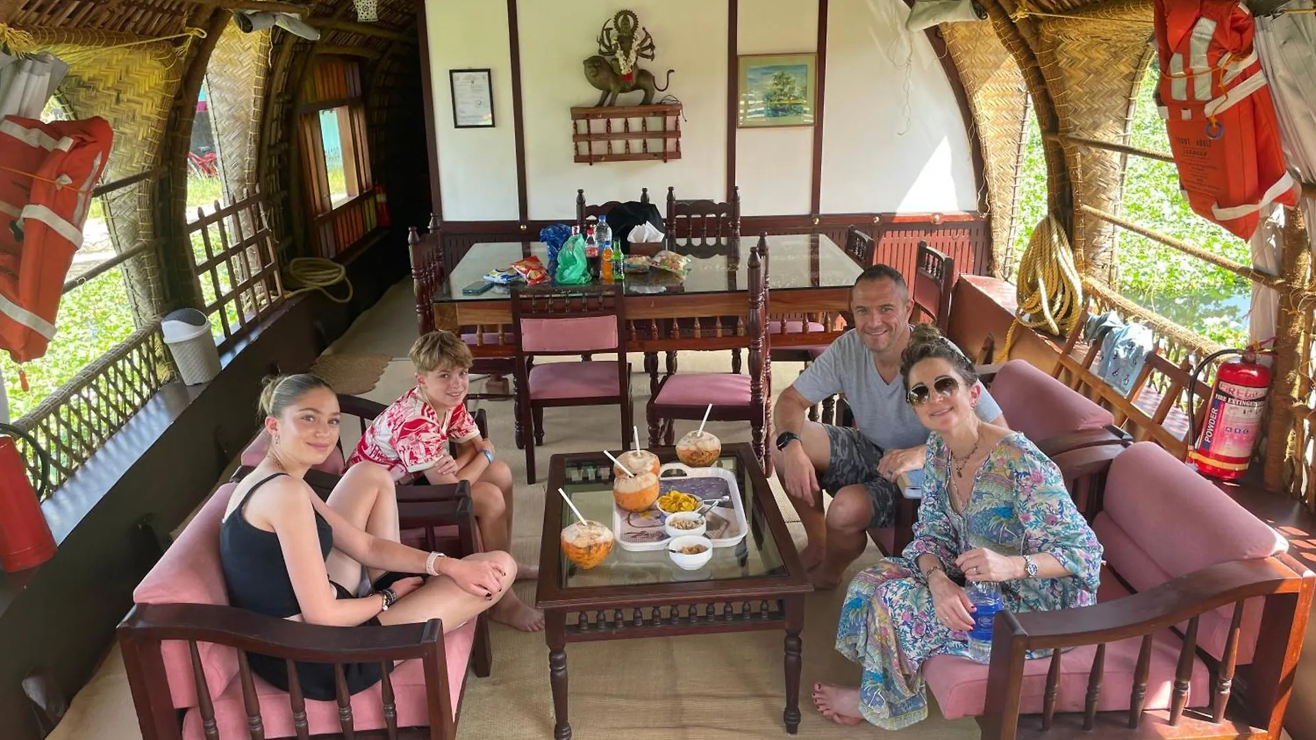 Botel Thara'S Houseboat Hotel Alappuzha India