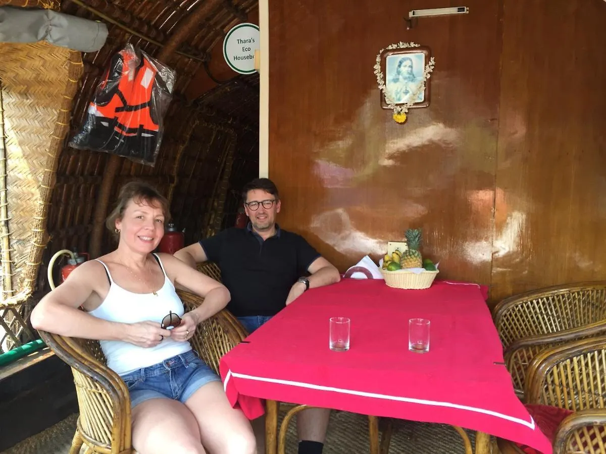 Thara'S Houseboat Hotel Alappuzha Botel