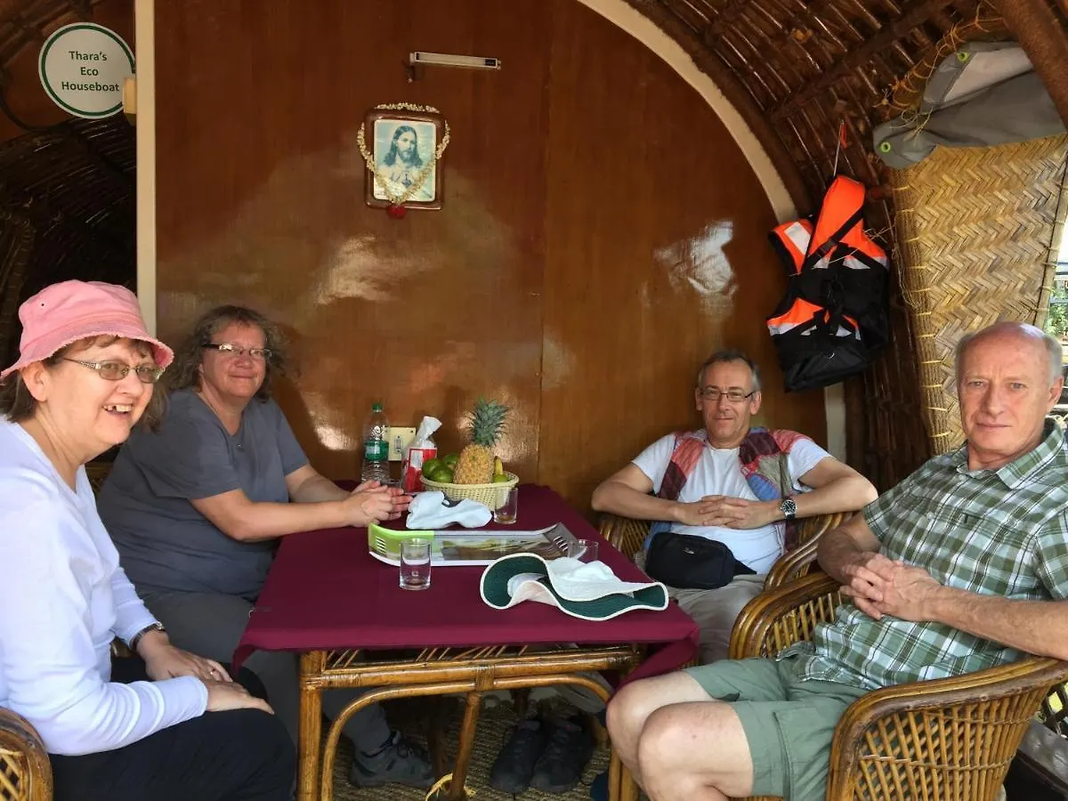 Thara'S Houseboat Hotel Alappuzha India